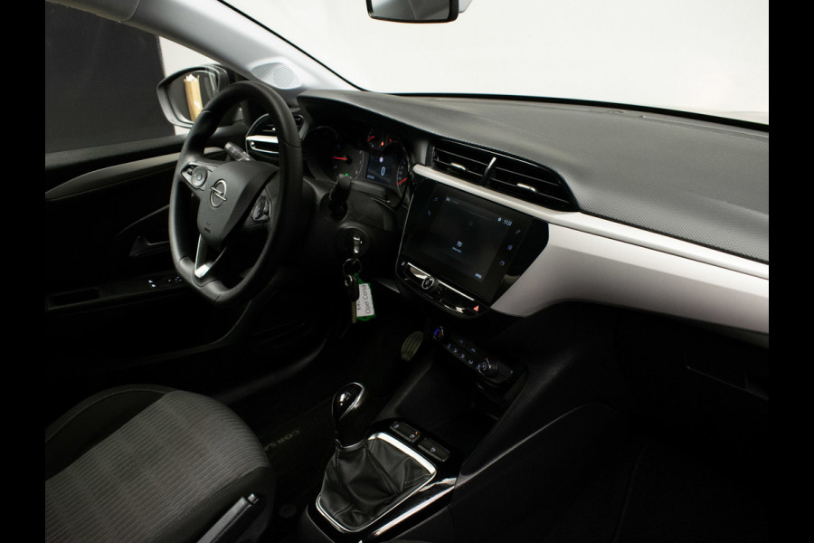 Opel Corsa 1.2 Edition Sport (APPLE CARPLAY,NAVI,PDC,CRUISE,LANE ASSIST,ELEKTRISCH PAKKET,SPORTSTOELEN,LM VELGEN,NETTE STAAT)