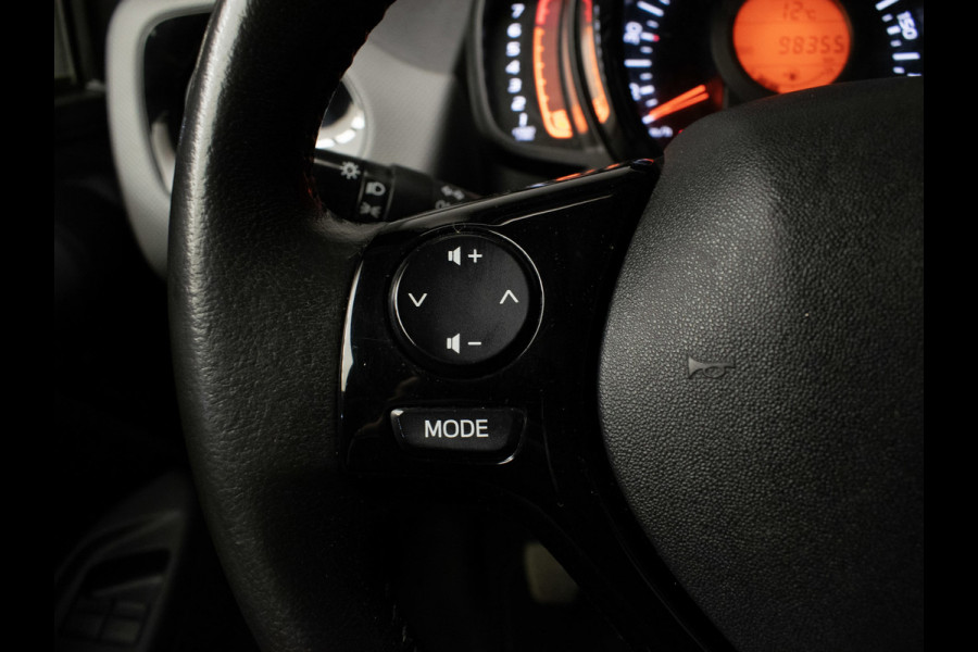 Peugeot 108 1.0 e-VTi Allure Sport (CRUISE,BLUETOOTH,ELEKTRISCH PAKKET,SPOILER,SPORTSTOELEN,LM VELGEN,NIEUWE APK,NETTE STAAT)