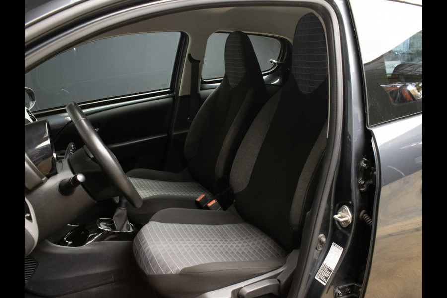 Peugeot 108 1.0 e-VTi Allure Sport (CRUISE,BLUETOOTH,ELEKTRISCH PAKKET,SPOILER,SPORTSTOELEN,LM VELGEN,NIEUWE APK,NETTE STAAT)