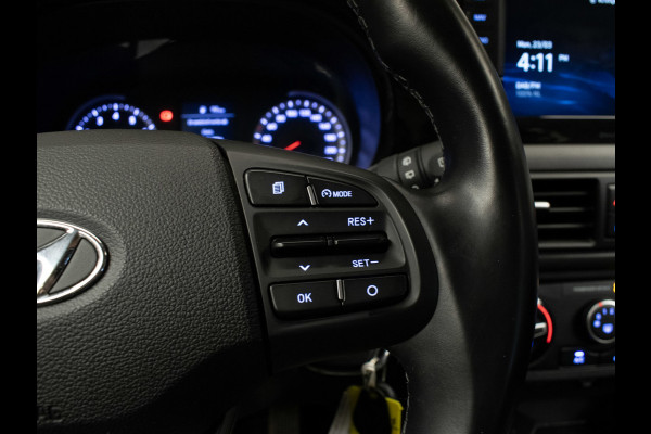 Hyundai i10 1.0 Comfort Sport (APPLE CARPLAY,NAVI,CAMERA,PDC,LED,CLIMATE,CRUISE,LANE ASSIST,SPORTSTOELEN,NETTE STAAT)