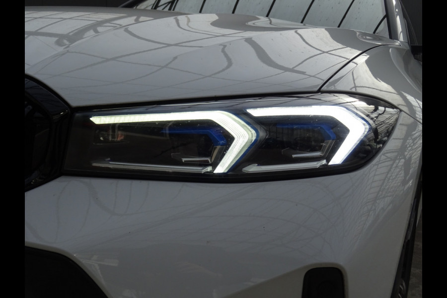 BMW 3 Serie Touring 330e * M-PAKKET * FACELIFT !!