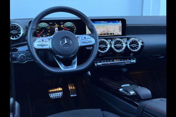 Mercedes-Benz A-Klasse 250 e AMG Line Pano/360/Memory/Sfeer