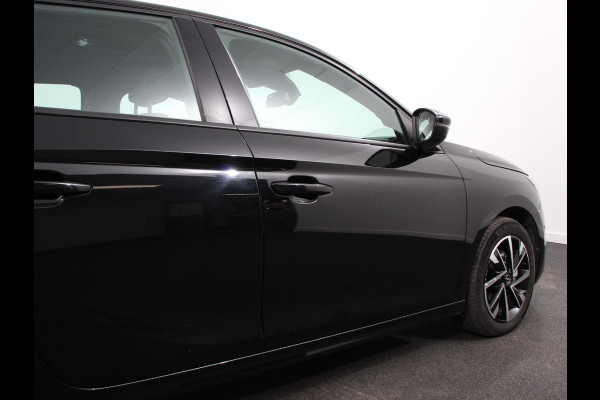 Opel Corsa 1.2 Turbo Hybrid 100pk GS Automaat Navigatie | Apple Carplay/Android Auto | Camera | Parkeersensoren | Cruise Control | Dodehoek assistent | Airco | Lichtmetalen velgen | Virtual Cockpit