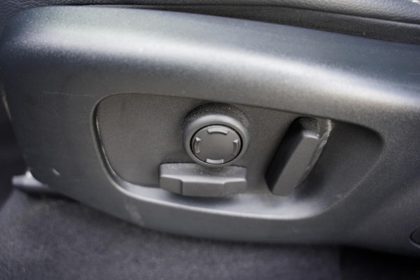 Land Rover Range Rover Velar P250 Turbo AWD R-Dynamic HSE Panoramdak / Meridian