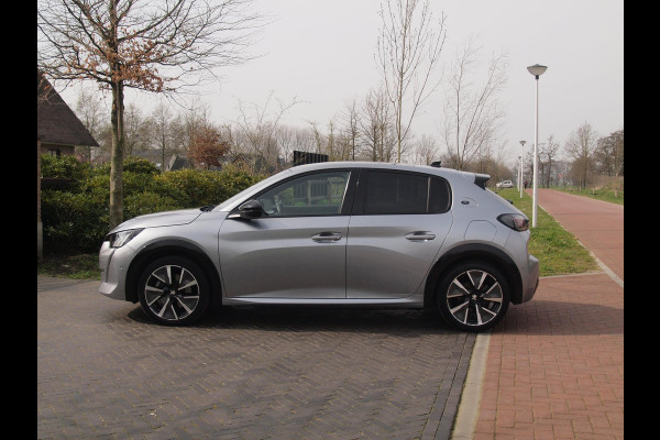 Peugeot e-208 EV GT 350 50 kWh | SOH 91% | Panoramadak | Camera | Apple Carplay | Cruise Control |