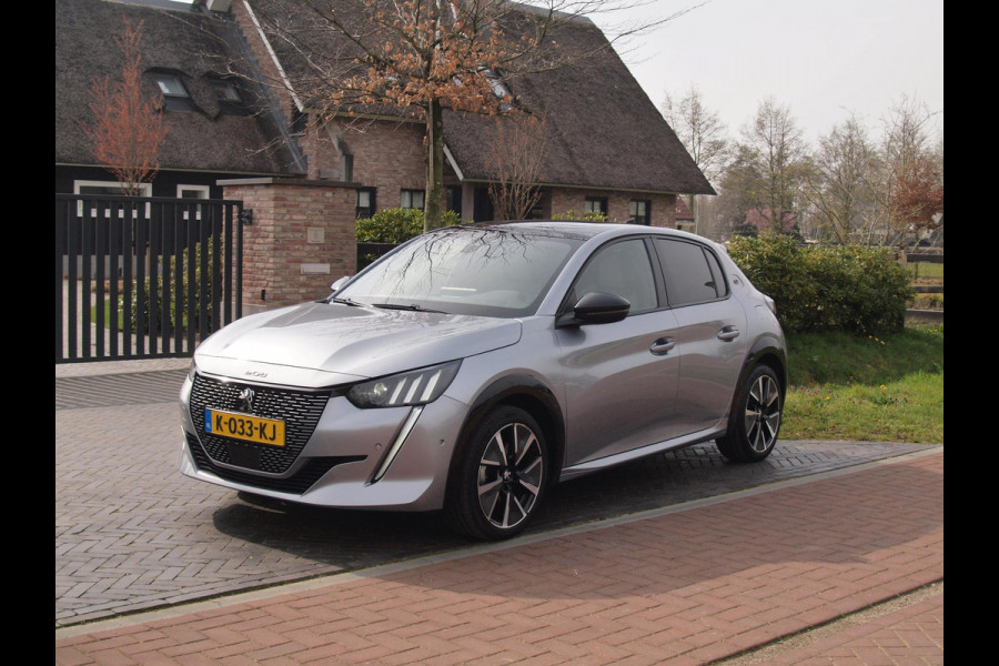 Peugeot e-208 EV GT 350 50 kWh | SOH 91% | Panoramadak | Camera | Apple Carplay | Cruise Control |