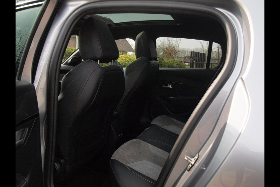 Peugeot e-208 EV GT 350 50 kWh | SOH 91% | Panoramadak | Camera | Apple Carplay | Cruise Control |