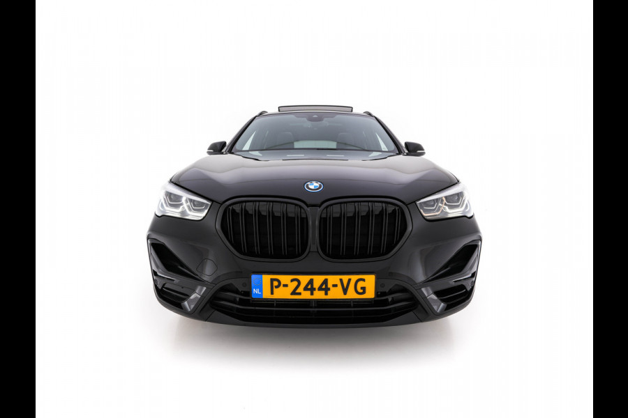 BMW X1 xDrive25e Sportline Business Edition Plus (Plug-In) (INCL-BTW) Aut. *PANO | LEATHER | FULL-LED | HEATED-SPORTSEATS | HIFI-SYSTEM | CAMERA | PRIVACYGLASS | NAVI-FULLMAP | ECC | HEAD-UP | PDC | KEYLESS | DAB | CRUISE | TOWBAR | AMBIENTLIGHT | 18