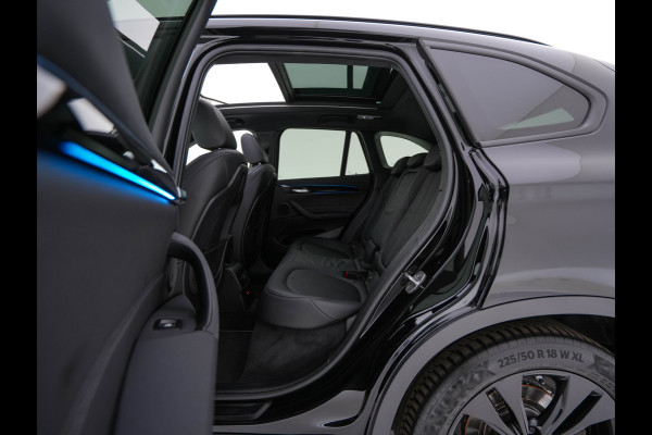 BMW X1 xDrive25e Sportline Business Edition Plus (Plug-In) (INCL-BTW) Aut. *PANO | LEATHER | FULL-LED | HEATED-SPORTSEATS | HIFI-SYSTEM | CAMERA | PRIVACYGLASS | NAVI-FULLMAP | ECC | HEAD-UP | PDC | KEYLESS | DAB | CRUISE | TOWBAR | AMBIENTLIGHT | 18