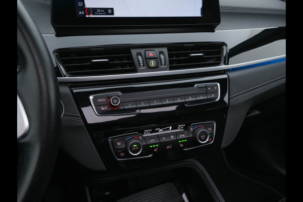 BMW X1 xDrive25e Sportline Business Edition Plus (Plug-In) (INCL-BTW) Aut. *PANO | LEATHER | FULL-LED | HEATED-SPORTSEATS | HIFI-SYSTEM | CAMERA | PRIVACYGLASS | NAVI-FULLMAP | ECC | HEAD-UP | PDC | KEYLESS | DAB | CRUISE | TOWBAR | AMBIENTLIGHT | 18