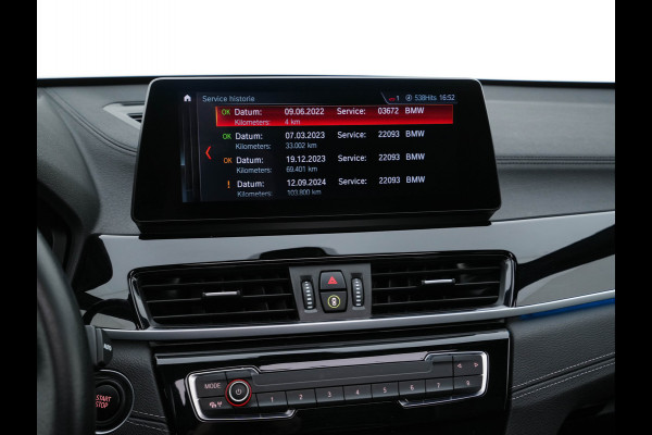 BMW X1 xDrive25e Sportline Business Edition Plus (Plug-In) (INCL-BTW) Aut. *PANO | LEATHER | FULL-LED | HEATED-SPORTSEATS | HIFI-SYSTEM | CAMERA | PRIVACYGLASS | NAVI-FULLMAP | ECC | HEAD-UP | PDC | KEYLESS | DAB | CRUISE | TOWBAR | AMBIENTLIGHT | 18