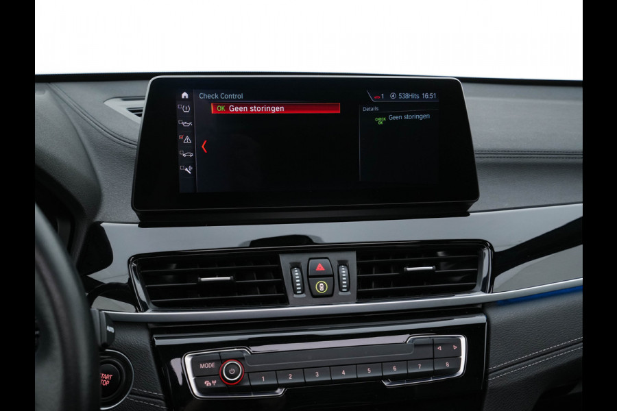 BMW X1 xDrive25e Sportline Business Edition Plus (Plug-In) (INCL-BTW) Aut. *PANO | LEATHER | FULL-LED | HEATED-SPORTSEATS | HIFI-SYSTEM | CAMERA | PRIVACYGLASS | NAVI-FULLMAP | ECC | HEAD-UP | PDC | KEYLESS | DAB | CRUISE | TOWBAR | AMBIENTLIGHT | 18