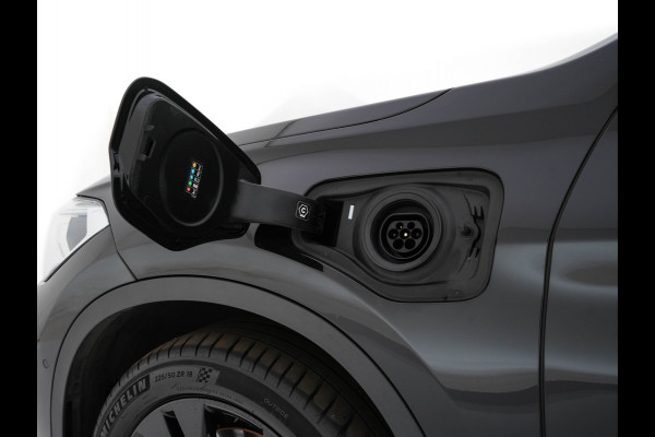 BMW X1 xDrive25e Sportline Business Edition Plus (Plug-In) (INCL-BTW) Aut. *PANO | LEATHER | FULL-LED | HEATED-SPORTSEATS | HIFI-SYSTEM | CAMERA | PRIVACYGLASS | NAVI-FULLMAP | ECC | HEAD-UP | PDC | KEYLESS | DAB | CRUISE | TOWBAR | AMBIENTLIGHT | 18