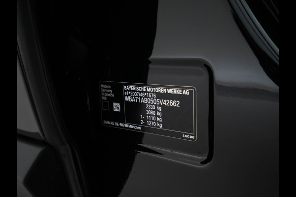 BMW X1 xDrive25e Sportline Business Edition Plus (Plug-In) (INCL-BTW) Aut. *PANO | LEATHER | FULL-LED | HEATED-SPORTSEATS | HIFI-SYSTEM | CAMERA | PRIVACYGLASS | NAVI-FULLMAP | ECC | HEAD-UP | PDC | KEYLESS | DAB | CRUISE | TOWBAR | AMBIENTLIGHT | 18