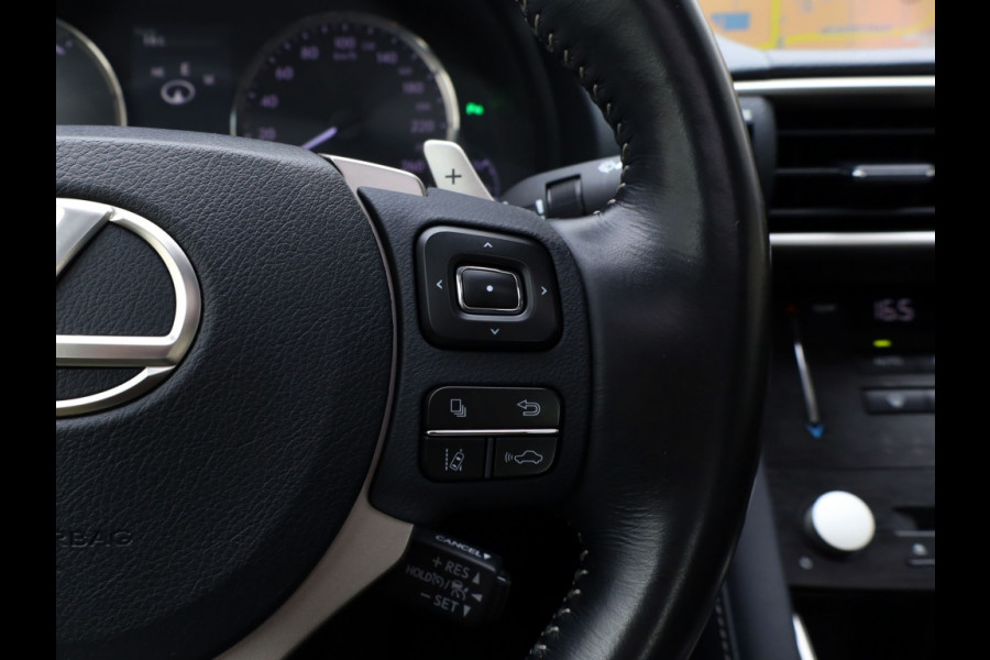 Lexus IS 300h Hybrid Luxury Line | Mark Levinson | Stoelventilatie | Schu
