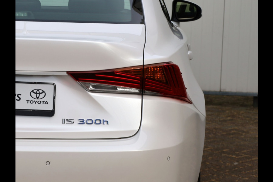 Lexus IS 300h Hybrid Luxury Line | Mark Levinson | Stoelventilatie | Schu