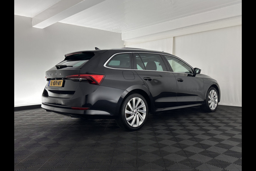 Škoda Octavia Combi 1.0 TSI Style (INCL-BTW) *PANO | FULL-LED | LANE-ASSIST | DIGI-COCKPIT | HEATED-COMFORTSEATS | NAVI-FULLMAP | PRIVACYGLASS | KEYLESS | DAB | ECC | PDC | CRUISE | TOWBAR | 18''ALU*