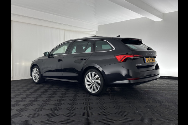 Škoda Octavia Combi 1.0 TSI Style (INCL-BTW) *PANO | FULL-LED | LANE-ASSIST | DIGI-COCKPIT | HEATED-COMFORTSEATS | NAVI-FULLMAP | PRIVACYGLASS | KEYLESS | DAB | ECC | PDC | CRUISE | TOWBAR | 18''ALU*