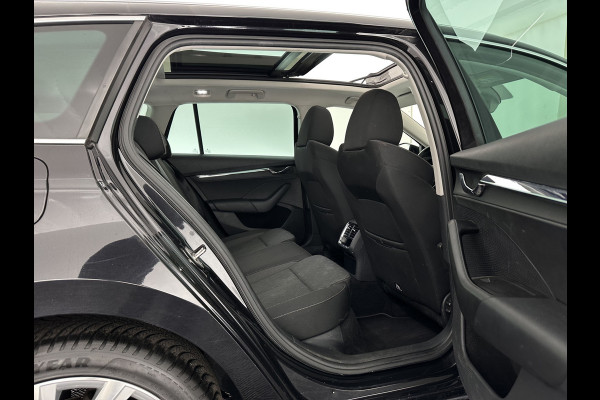 Škoda Octavia Combi 1.0 TSI Style (INCL-BTW) *PANO | FULL-LED | LANE-ASSIST | DIGI-COCKPIT | HEATED-COMFORTSEATS | NAVI-FULLMAP | PRIVACYGLASS | KEYLESS | DAB | ECC | PDC | CRUISE | TOWBAR | 18''ALU*