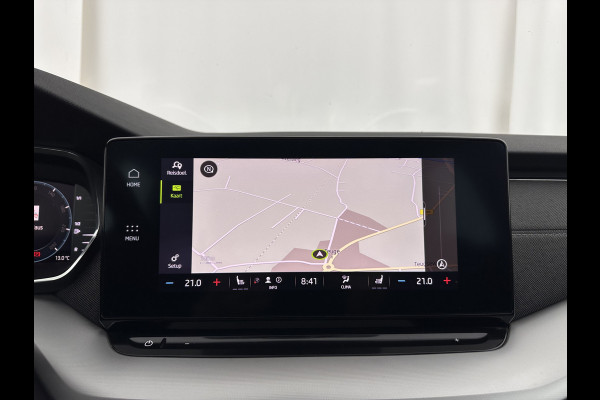 Škoda Octavia Combi 1.0 TSI Style (INCL-BTW) *PANO | FULL-LED | LANE-ASSIST | DIGI-COCKPIT | HEATED-COMFORTSEATS | NAVI-FULLMAP | PRIVACYGLASS | KEYLESS | DAB | ECC | PDC | CRUISE | TOWBAR | 18''ALU*