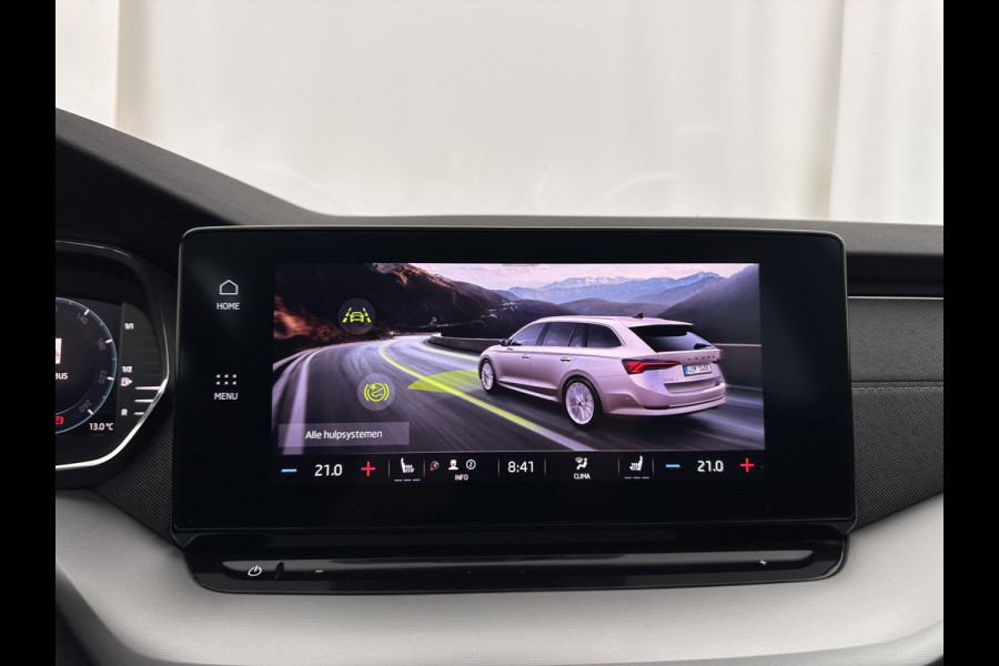 Škoda Octavia Combi 1.0 TSI Style (INCL-BTW) *PANO | FULL-LED | LANE-ASSIST | DIGI-COCKPIT | HEATED-COMFORTSEATS | NAVI-FULLMAP | PRIVACYGLASS | KEYLESS | DAB | ECC | PDC | CRUISE | TOWBAR | 18''ALU*