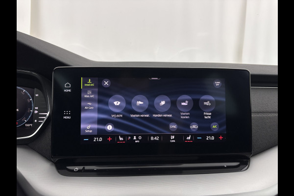 Škoda Octavia Combi 1.0 TSI Style (INCL-BTW) *PANO | FULL-LED | LANE-ASSIST | DIGI-COCKPIT | HEATED-COMFORTSEATS | NAVI-FULLMAP | PRIVACYGLASS | KEYLESS | DAB | ECC | PDC | CRUISE | TOWBAR | 18''ALU*