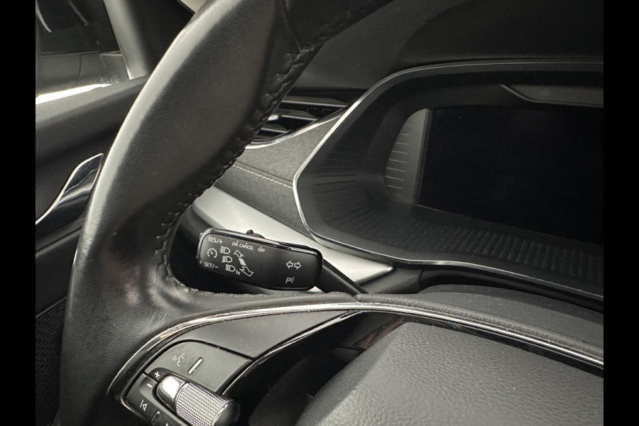 Škoda Octavia Combi 1.0 TSI Style (INCL-BTW) *PANO | FULL-LED | LANE-ASSIST | DIGI-COCKPIT | HEATED-COMFORTSEATS | NAVI-FULLMAP | PRIVACYGLASS | KEYLESS | DAB | ECC | PDC | CRUISE | TOWBAR | 18''ALU*