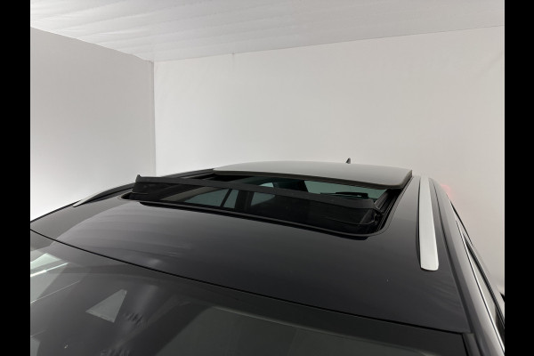 Škoda Octavia Combi 1.0 TSI Style (INCL-BTW) *PANO | FULL-LED | LANE-ASSIST | DIGI-COCKPIT | HEATED-COMFORTSEATS | NAVI-FULLMAP | PRIVACYGLASS | KEYLESS | DAB | ECC | PDC | CRUISE | TOWBAR | 18''ALU*