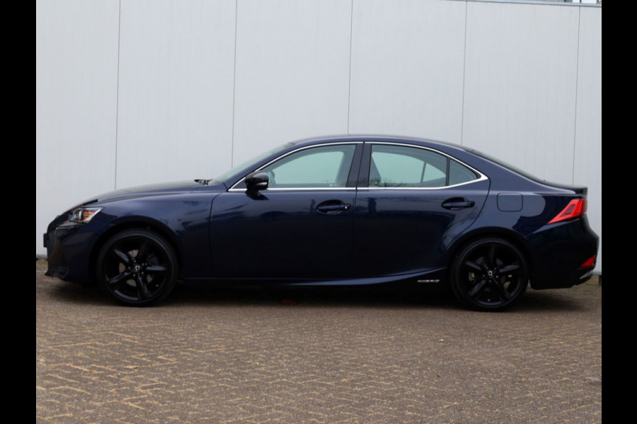 Lexus IS 300h Sport Edition | Stoelverwarming | Parkeersensoren | NL-Auto