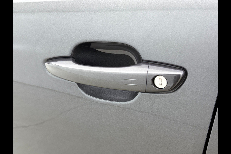 Citroën C4 1.2 130pk Shine PANO| CAMERA | NAVI & CARPLAY | AD-CRUISE