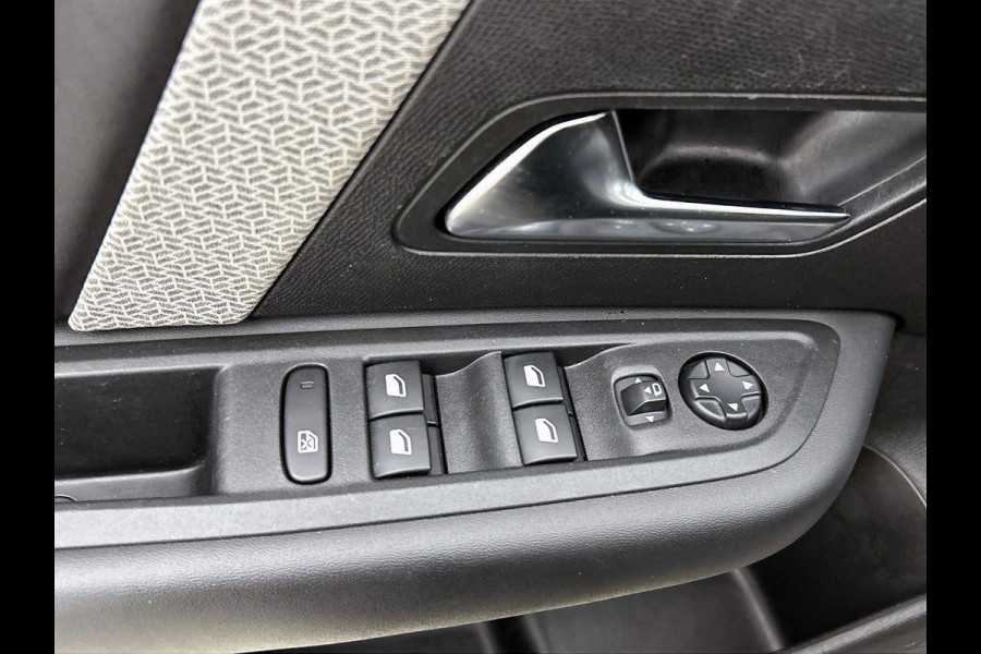 Citroën C4 1.2 130pk Shine PANO| CAMERA | NAVI & CARPLAY | AD-CRUISE