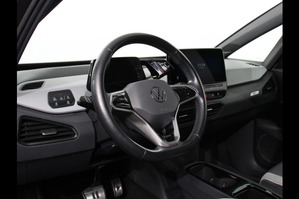 Volkswagen ID.3 First Plus 58 kWh SOH 86 % | Navigatie | Apple Carplay/Android Auto | Camera | Parkeersensoren | Adaptive Cruise Control | Full LED Matrix | Stoel- en stuurverwarming | Lichtmetalen velgen | Climate Control