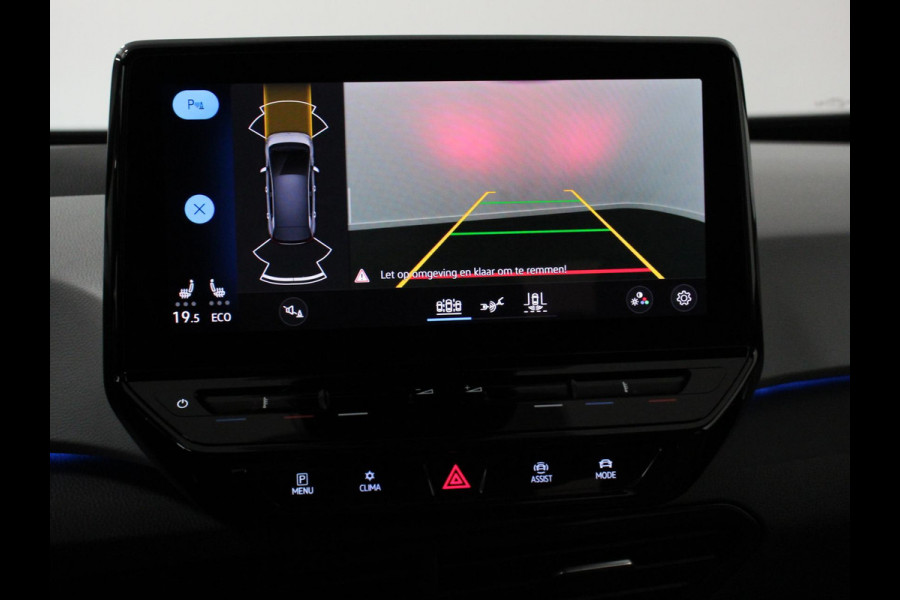 Volkswagen ID.3 First Plus 58 kWh SOH 86 % | Navigatie | Apple Carplay/Android Auto | Camera | Parkeersensoren | Adaptive Cruise Control | Full LED Matrix | Stoel- en stuurverwarming | Lichtmetalen velgen | Climate Control