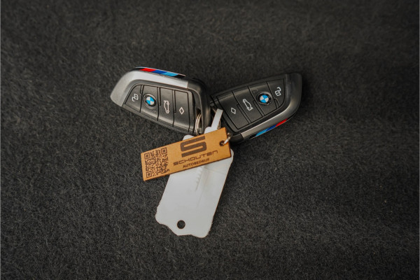 BMW X4 xDrive20i M-Sport Pano Laser Stuurverw Trekhaak Individual 20"