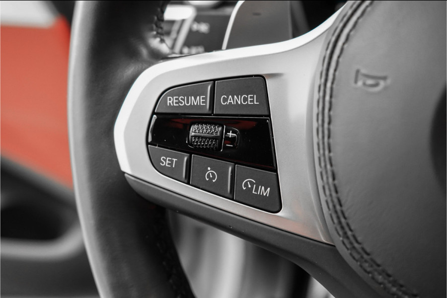 BMW X4 xDrive20i M-Sport Pano Laser Stuurverw Trekhaak Individual 20"