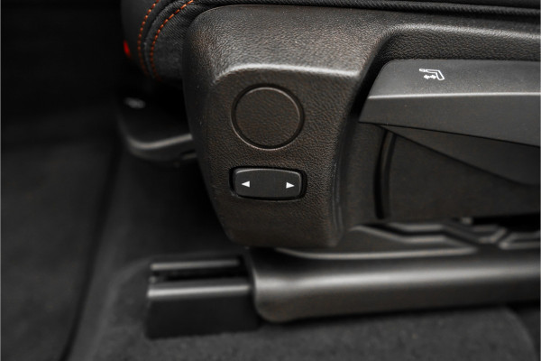 BMW X4 xDrive20i M-Sport Pano Laser Stuurverw Trekhaak Individual 20"