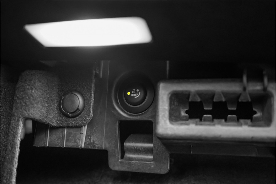 BMW X4 xDrive20i M-Sport Pano Laser Stuurverw Trekhaak Individual 20"