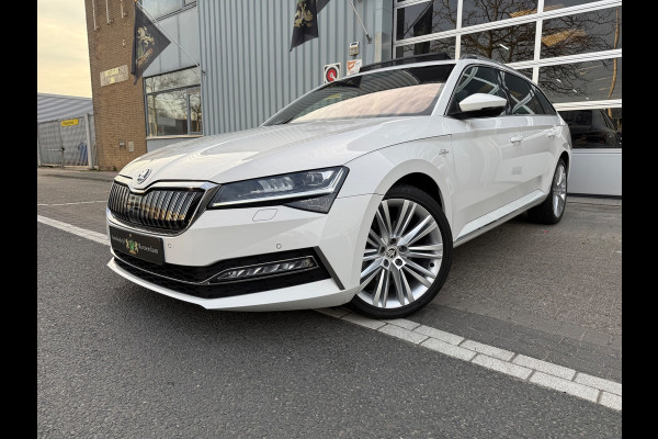 Škoda Superb Combi 1.4 TSI iV CAM/LMV19/NAVI/LEER/VIRTU/PANO