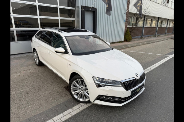 Škoda Superb Combi 1.4 TSI iV CAM/LMV19/NAVI/LEER/VIRTU/PANO