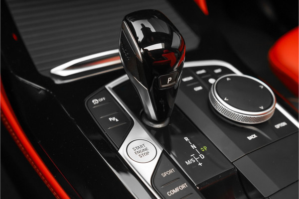 BMW X4 xDrive20i M-Sport Pano Laser Stuurverw Trekhaak Individual 20"