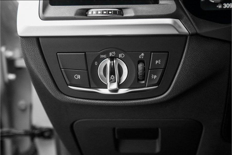 BMW X4 xDrive20i M-Sport Pano Laser Stuurverw Trekhaak Individual 20"