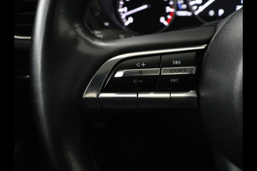 Mazda 3 2.0 e-SkyActiv-X 186 | Carplay | Camera | Stoel & Stuurverwarming | Full LED | Head-up | Adaptive Cruise | Navigatie