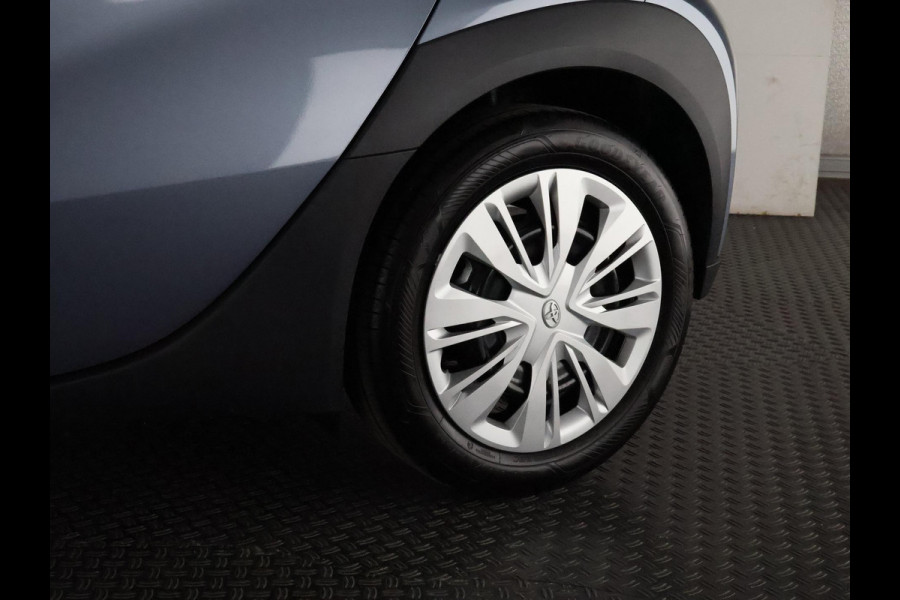 Toyota Aygo X Hybrid 115 Play | Adaptieve Cruise Control | Achteruitrij Camera | Apple Carplay & Android auto |