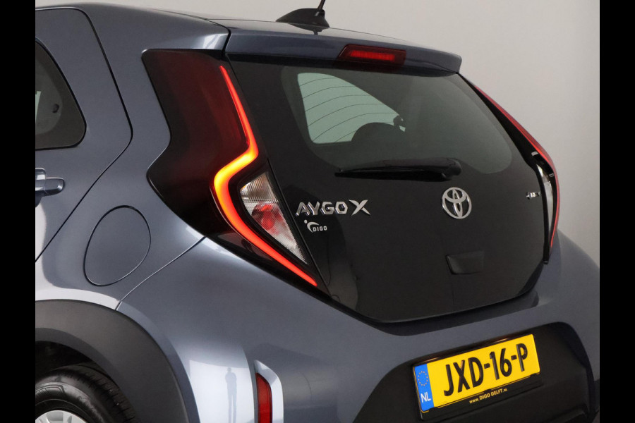 Toyota Aygo X Hybrid 115 Play | Adaptieve Cruise Control | Achteruitrij Camera | Apple Carplay & Android auto |