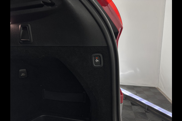 Volvo XC90 2.0 T8 R-Design Twin Engine AWD [ 7-Pers. ] (Plug-In) Aut. *PANO | LEATHER-ALCANTARA | FULL-LED | MEMORY-PACK | DIGI-COCKPIT | NAVI-FULLMAP | CARPLAY | ECC | HEATED-SPORTSEATS | LANE-ASSIST | PDC | HEAD-UP | TOWBAR | 20"ALU*