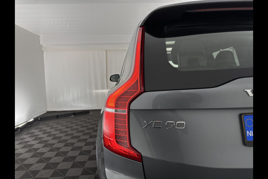 Volvo XC90 2.0 T8 R-Design Twin Engine AWD [ 7-Pers. ] (Plug-In) Aut. *PANO | LEATHER-ALCANTARA | FULL-LED | MEMORY-PACK | DIGI-COCKPIT | NAVI-FULLMAP | CARPLAY | ECC | HEATED-SPORTSEATS | LANE-ASSIST | PDC | HEAD-UP | TOWBAR | 20"ALU*
