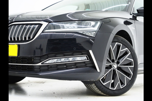 Škoda Superb Combi 1.4 TSI iV Laurin & Klement | Leder | Trekhaak | Canton | Adaptive Cruise | Keyless | Sfeerlicht | Memory | Carplay