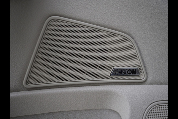 Škoda Superb Combi 1.4 TSI iV Laurin & Klement | Leder | Trekhaak | Canton | Adaptive Cruise | Keyless | Sfeerlicht | Memory | Carplay