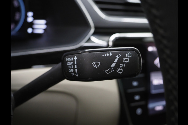 Škoda Superb Combi 1.4 TSI iV Laurin & Klement | Leder | Trekhaak | Canton | Adaptive Cruise | Keyless | Sfeerlicht | Memory | Carplay