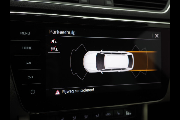 Škoda Superb Combi 1.4 TSI iV Laurin & Klement | Leder | Trekhaak | Canton | Adaptive Cruise | Keyless | Sfeerlicht | Memory | Carplay